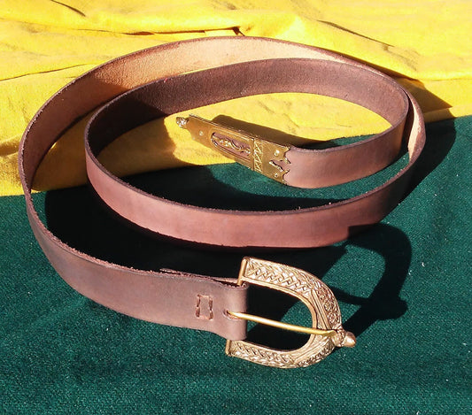 15th Century Plain Acorn Belt, Brown - FB106
